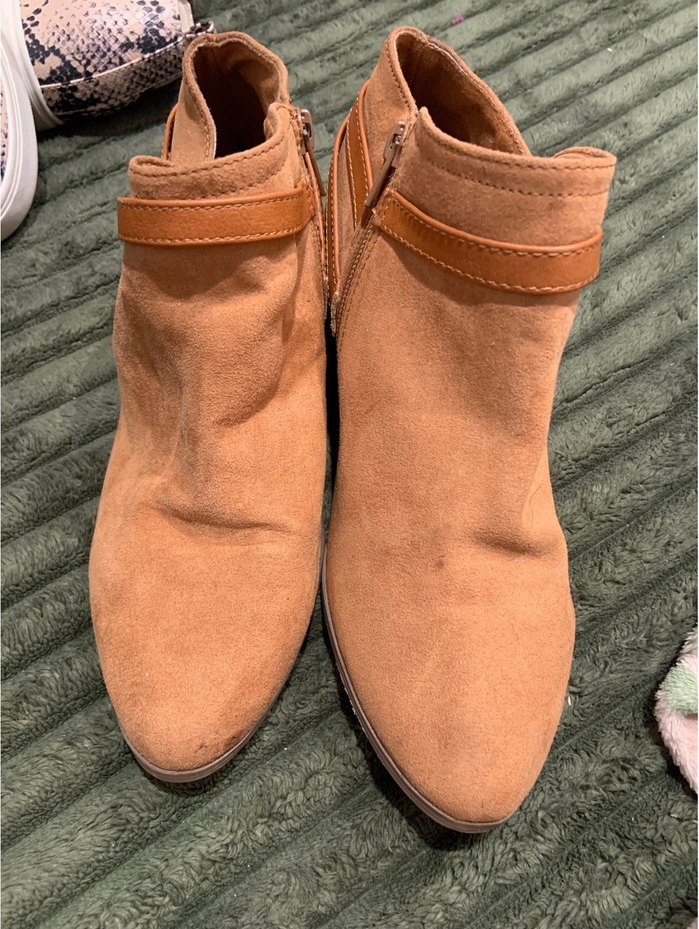 Old Navy tan ankle boots